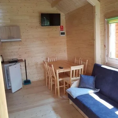 Сasa de vacaciones I Dom W Sadzie Z Podgrzewanym Basenem - Prywatne Jacuzzi Przy Domu Stegna (Pomerania)