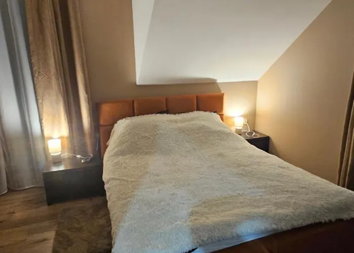 I Dom W Sadzie Z Podgrzewanym Basenem - Prywatne Jacuzzi Przy Domu Tatil Evi