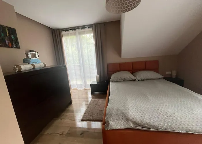 I Dom W Sadzie Z Podgrzewanym Basenem - Prywatne Jacuzzi Przy Domu Tatil Evi Stegna (Pomerania)