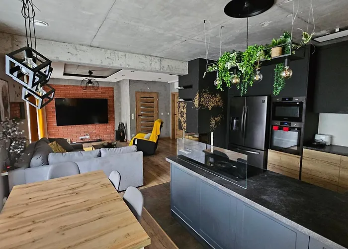 I Dom W Sadzie Z Podgrzewanym Basenem - Prywatne Jacuzzi Przy Domu * Stegna (Pomerania)