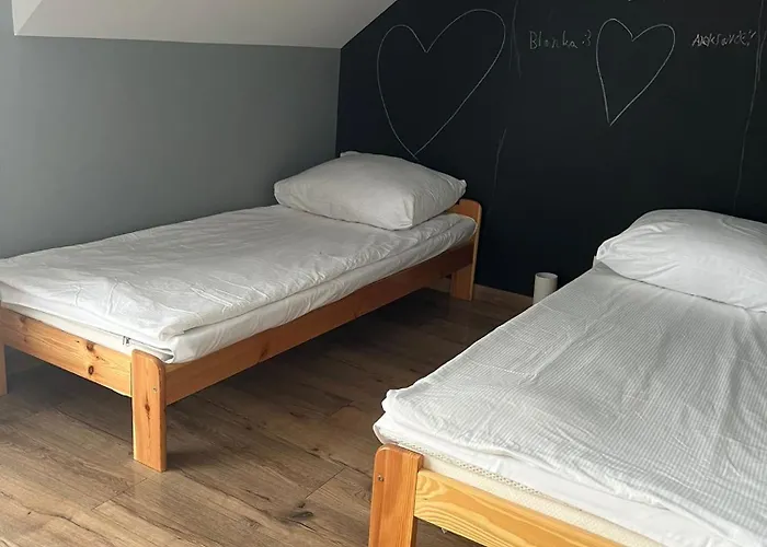 I Dom W Sadzie Z Podgrzewanym Basenem - Prywatne Jacuzzi Przy Domu Tatil Evi